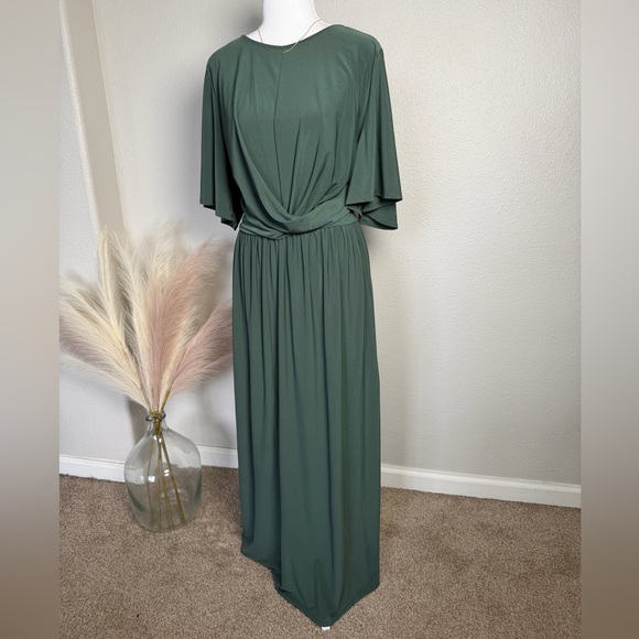 New Story Teller - Elegant Green Maxi Wedding Guest Dress - Picture 3 of 14